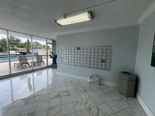 2020 NE 135th St 609, North Miami, FL 33181