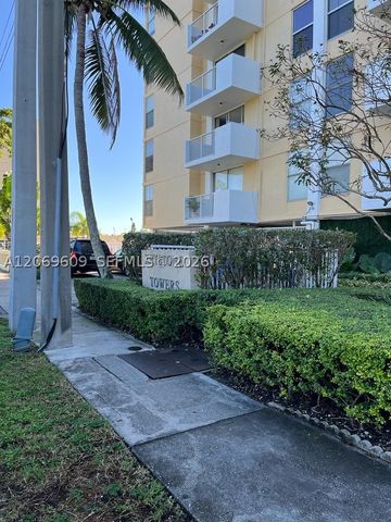 2020 NE 135th St 609, North Miami, FL 33181