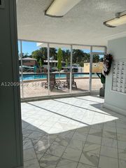 2020 NE 135th St 609, North Miami, FL 33181