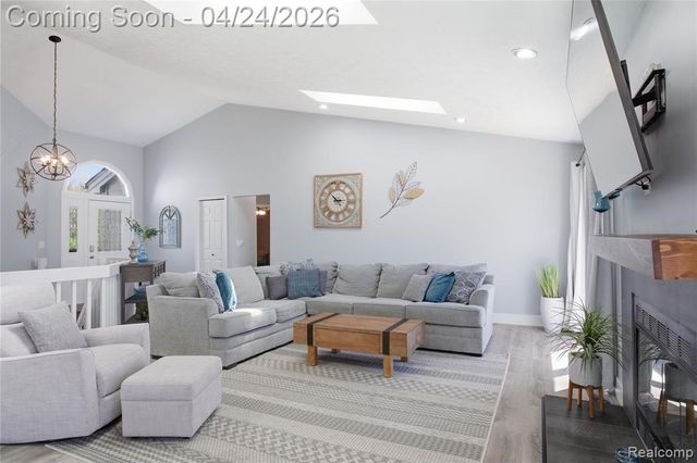 6710 Ridgeview Drive, Clarkston, MI 48346