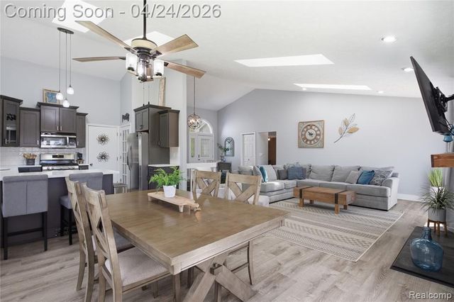 6710 Ridgeview Drive, Clarkston, MI 48346