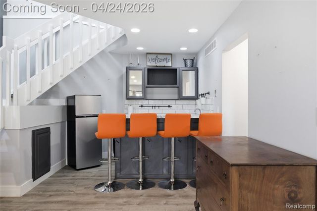 6710 Ridgeview Drive, Clarkston, MI 48346