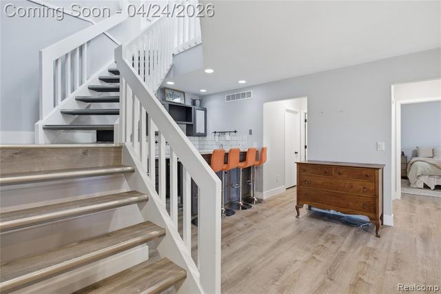 6710 Ridgeview Drive, Clarkston, MI 48346
