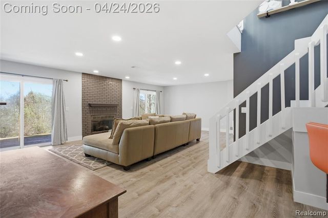 6710 Ridgeview Drive, Clarkston, MI 48346