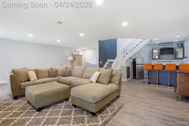 6710 Ridgeview Drive, Clarkston, MI 48346