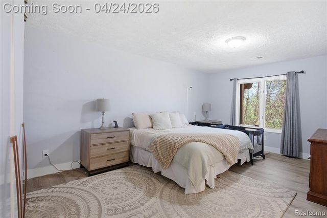 6710 Ridgeview Drive, Clarkston, MI 48346