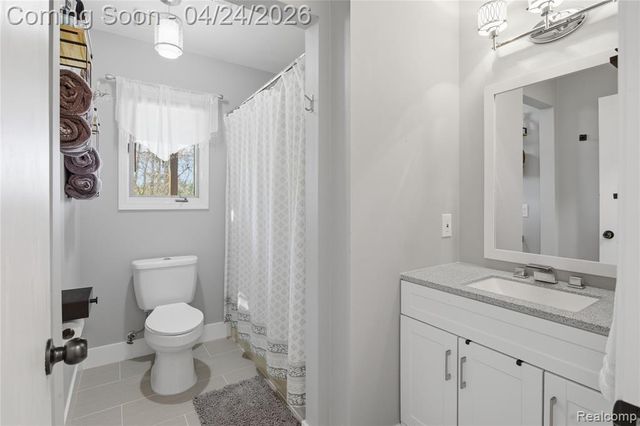 6710 Ridgeview Drive, Clarkston, MI 48346