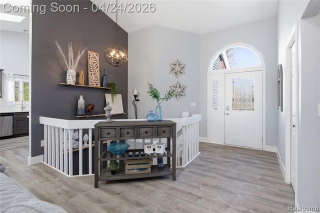 6710 Ridgeview Drive, Clarkston, MI 48346