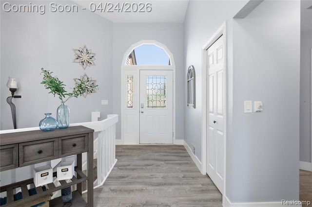 6710 Ridgeview Drive, Clarkston, MI 48346