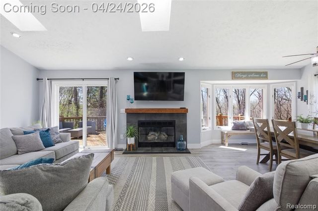 6710 Ridgeview Drive, Clarkston, MI 48346