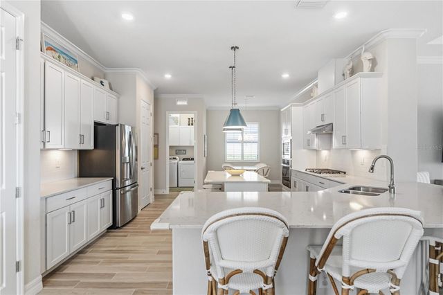 7010 WHITTLEBURY TRAIL, Bradenton, FL 34202