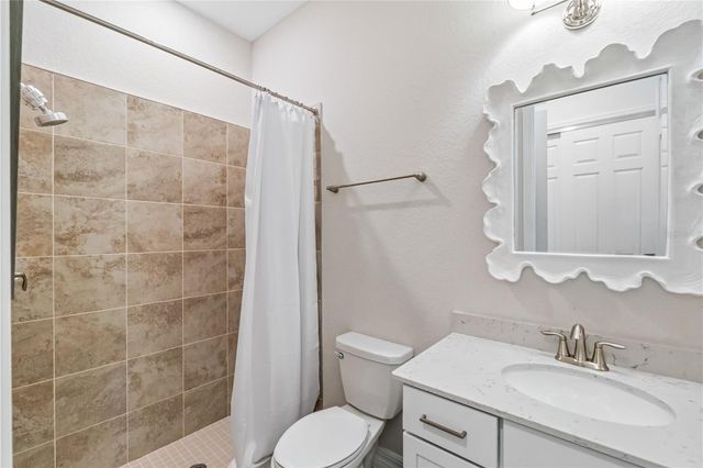 7010 WHITTLEBURY TRAIL, Bradenton, FL 34202