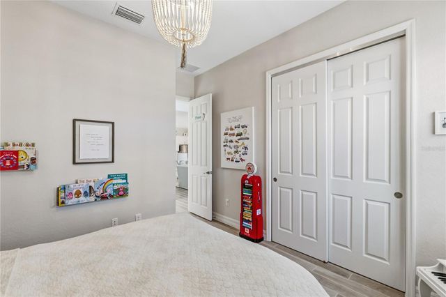 7010 WHITTLEBURY TRAIL, Bradenton, FL 34202