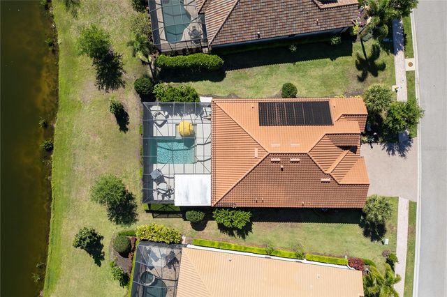 7010 WHITTLEBURY TRAIL, Bradenton, FL 34202