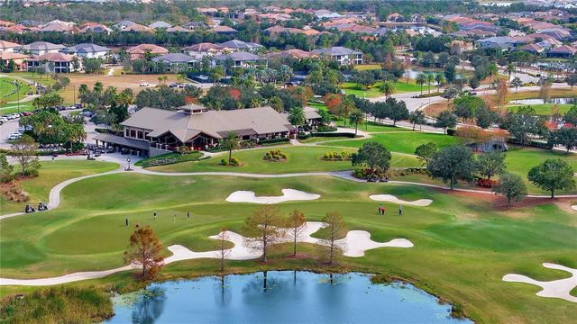 7010 WHITTLEBURY TRAIL, Bradenton, FL 34202