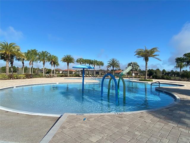 7010 WHITTLEBURY TRAIL, Bradenton, FL 34202