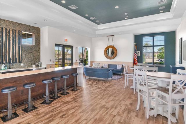 7010 WHITTLEBURY TRAIL, Bradenton, FL 34202