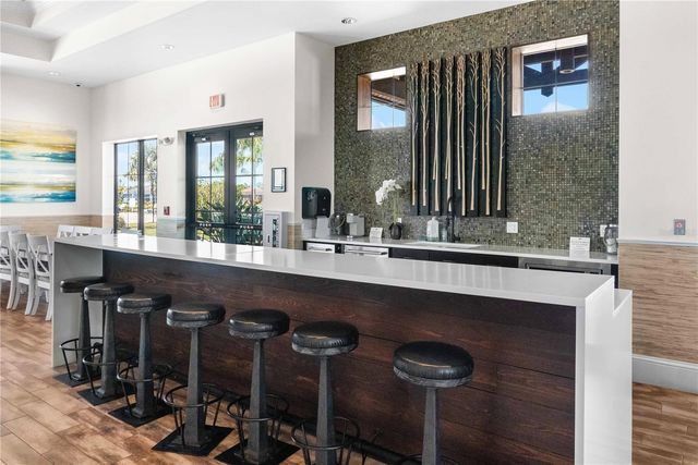 7010 WHITTLEBURY TRAIL, Bradenton, FL 34202