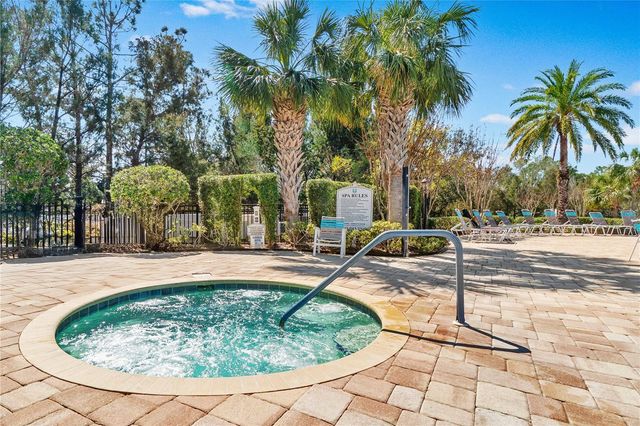 7010 WHITTLEBURY TRAIL, Bradenton, FL 34202