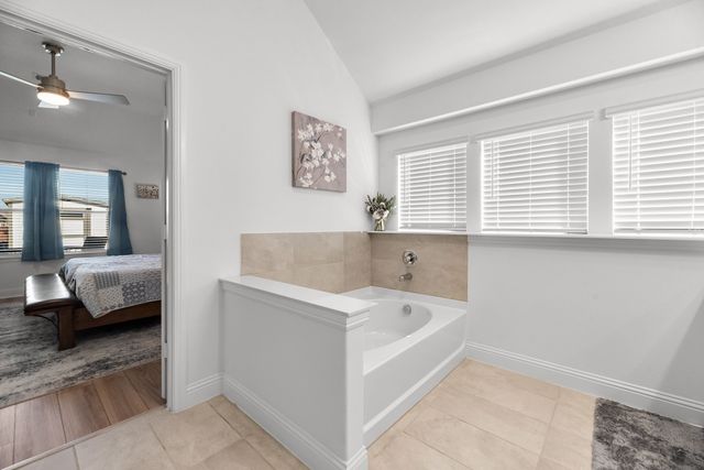 614 Creekview Lane, Lavon, TX 75173