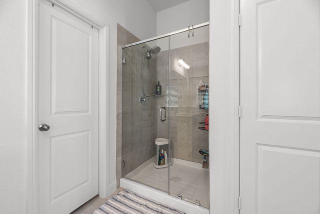 614 Creekview Lane, Lavon, TX 75173