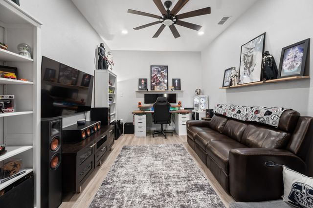 614 Creekview Lane, Lavon, TX 75173