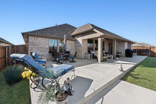 614 Creekview Lane, Lavon, TX 75173