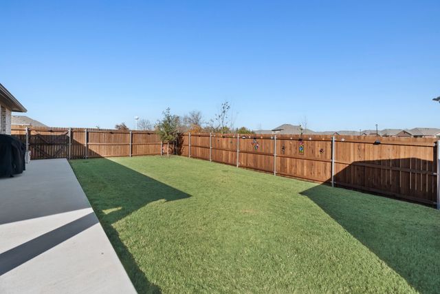 614 Creekview Lane, Lavon, TX 75173