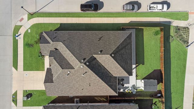 614 Creekview Lane, Lavon, TX 75173