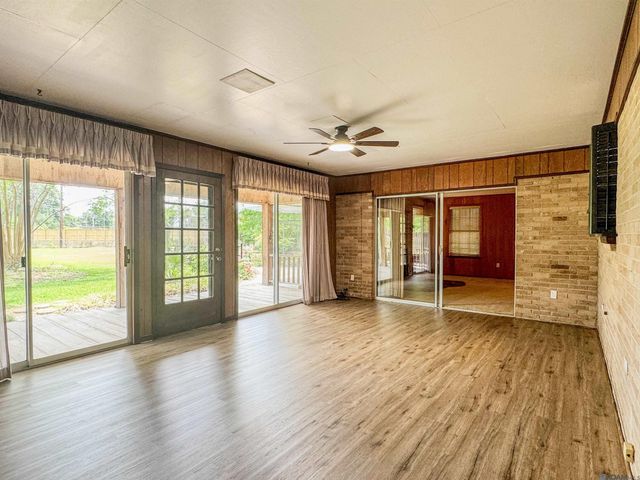 1025 Elizabeth Dr, Baton Rouge, LA 70815