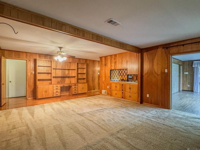 1025 Elizabeth Dr, Baton Rouge, LA 70815