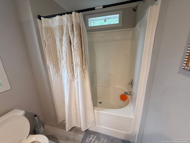 133 E Canyon Lake, Bandera, TX 78003