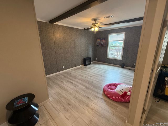 133 E Canyon Lake, Bandera, TX 78003