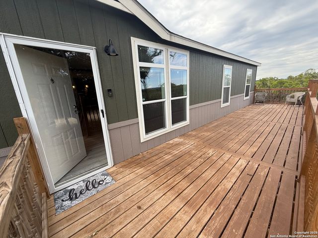 133 E Canyon Lake, Bandera, TX 78003