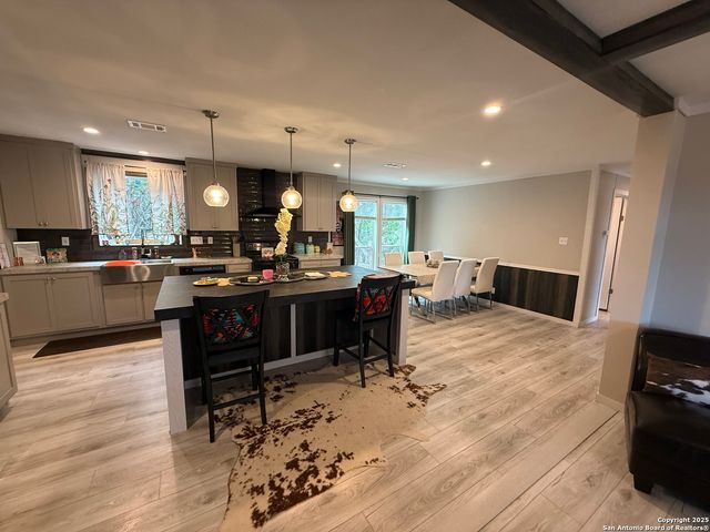 133 E Canyon Lake, Bandera, TX 78003