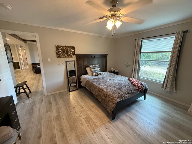 133 E Canyon Lake, Bandera, TX 78003