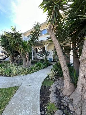 16722 Goldenwest Street 2, Huntington Beach, CA 92647