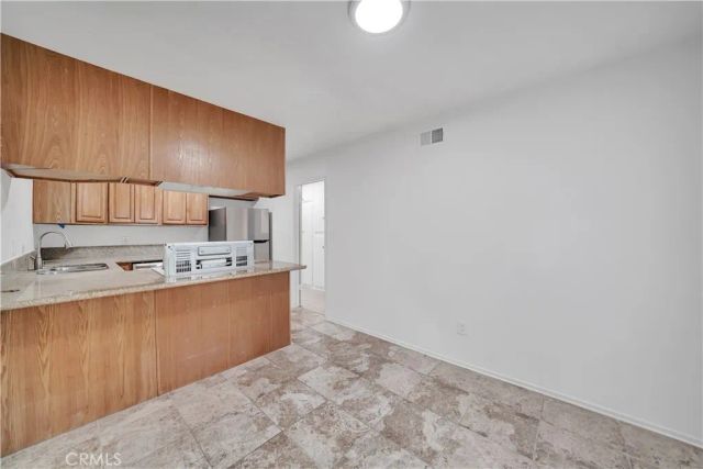 16722 Goldenwest Street 2, Huntington Beach, CA 92647