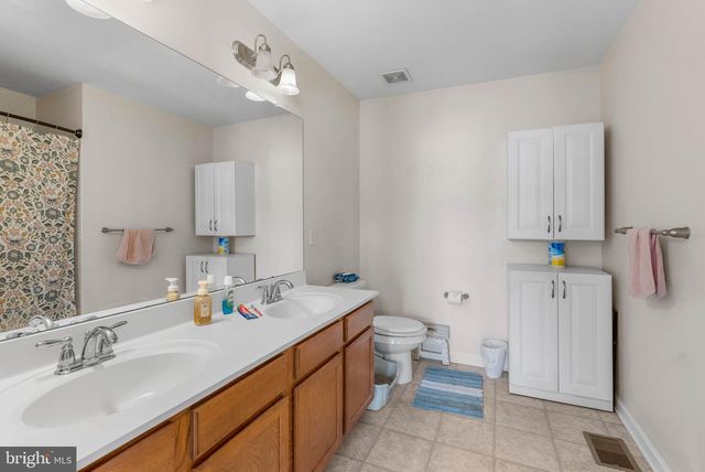 517 BOXWOOD LN, Woodbury, NJ 08096