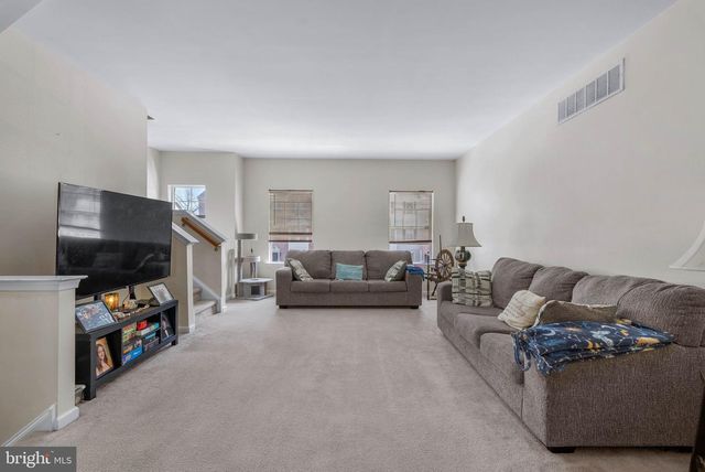 517 BOXWOOD LN, Woodbury, NJ 08096