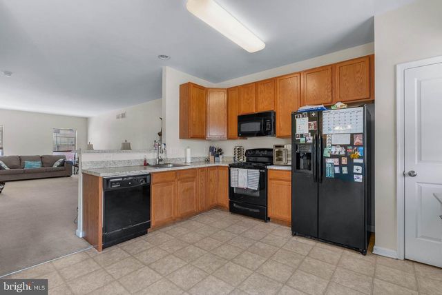 517 BOXWOOD LN, Woodbury, NJ 08096