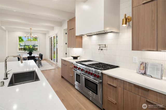 3120 109th Avenue SE, Bellevue, WA 98004