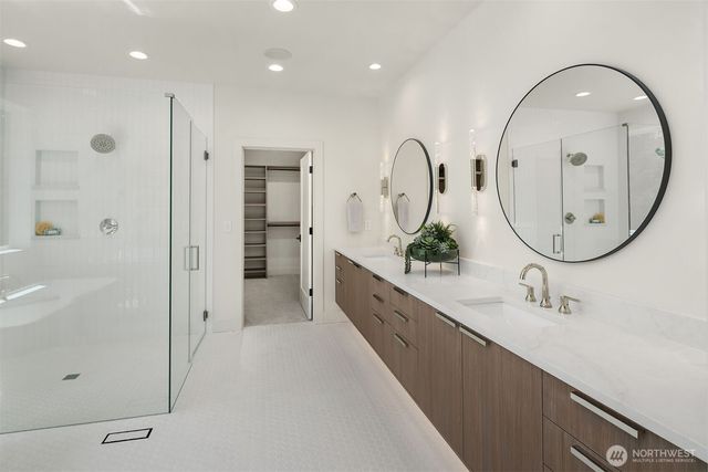 3120 109th Avenue SE, Bellevue, WA 98004
