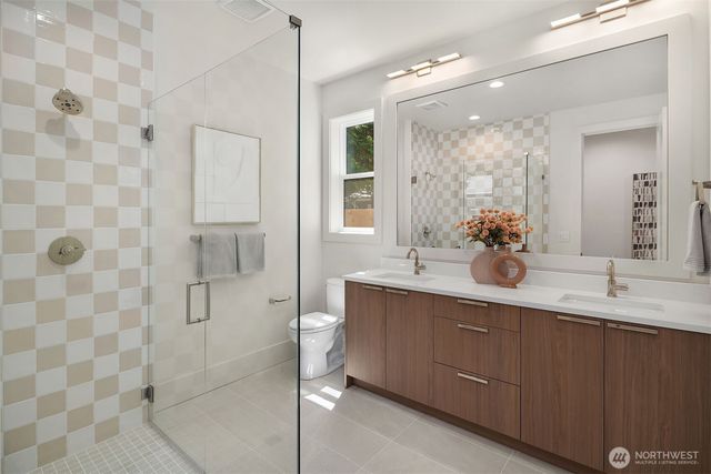 3120 109th Avenue SE, Bellevue, WA 98004