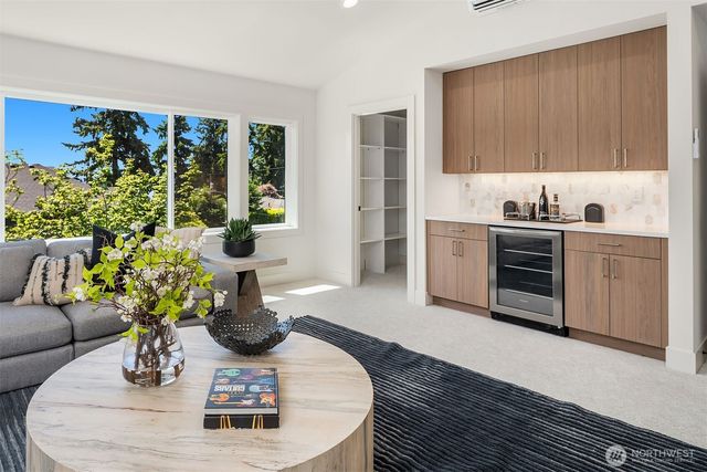 3120 109th Avenue SE, Bellevue, WA 98004