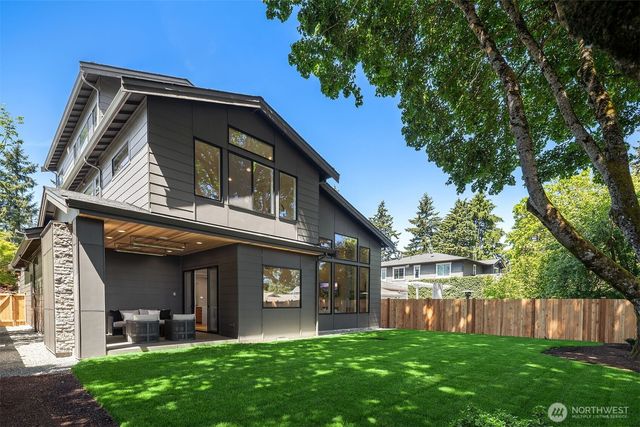 3120 109th Avenue SE, Bellevue, WA 98004