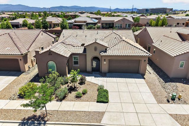 4707 Lluvia Encantada, Santa Fe, NM 87507