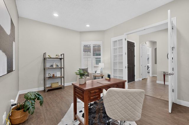 4707 Lluvia Encantada, Santa Fe, NM 87507