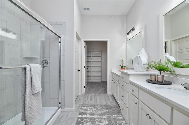 2255 W Dartmouth Street, Olathe, KS 66061