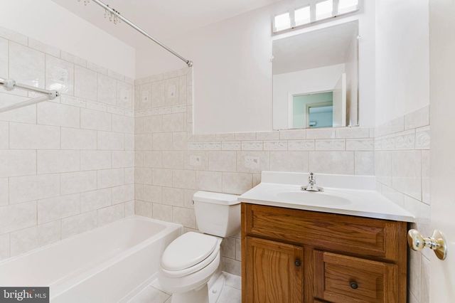 5683 RAVENEL LN, Springfield, VA 22151